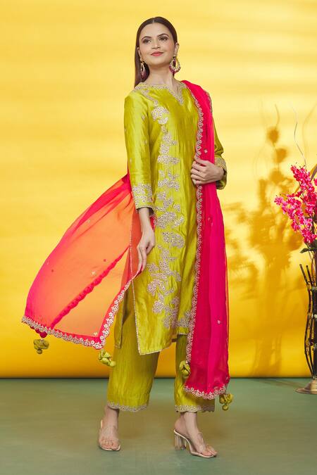 Buy Green Pure Spun Silk Embroidery Floral Round Notched Kurta Set For