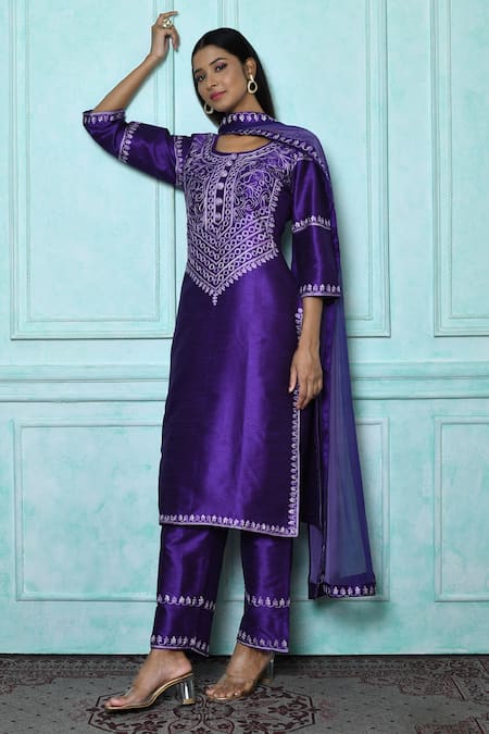 Buy Purple Raw Silk Embroidered Resham Thread Work Round Kurta Set For