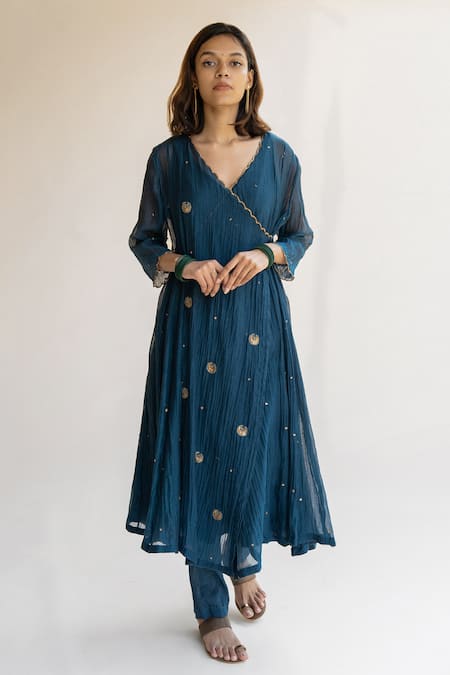 Buy Blue Chanderi Cotton Embroidered Nakshi Kangri V Neck Angrakha