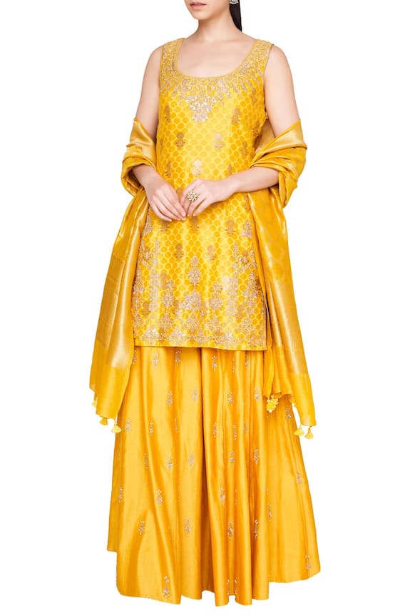 Buy Anita Dongre Chandra Set Online Aza Fashions