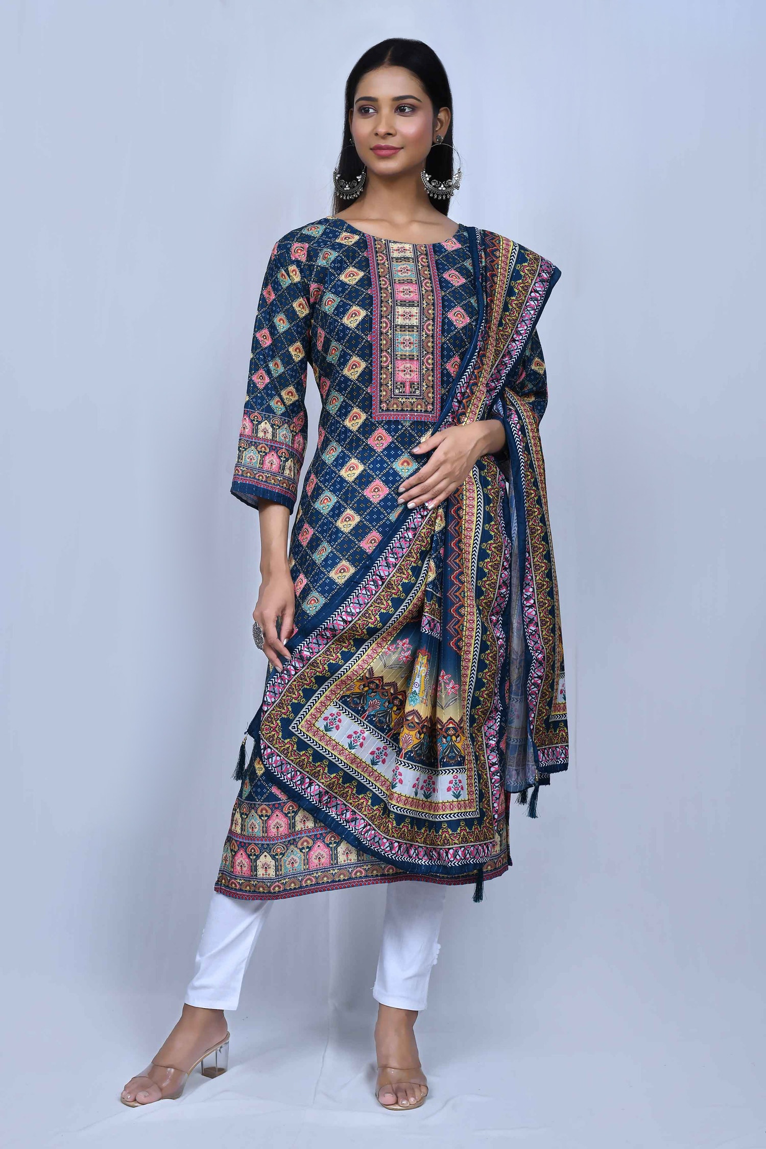 Buy Nazaakat By Samara Singh Blue Trellis Flower Motif Print Kurta Set