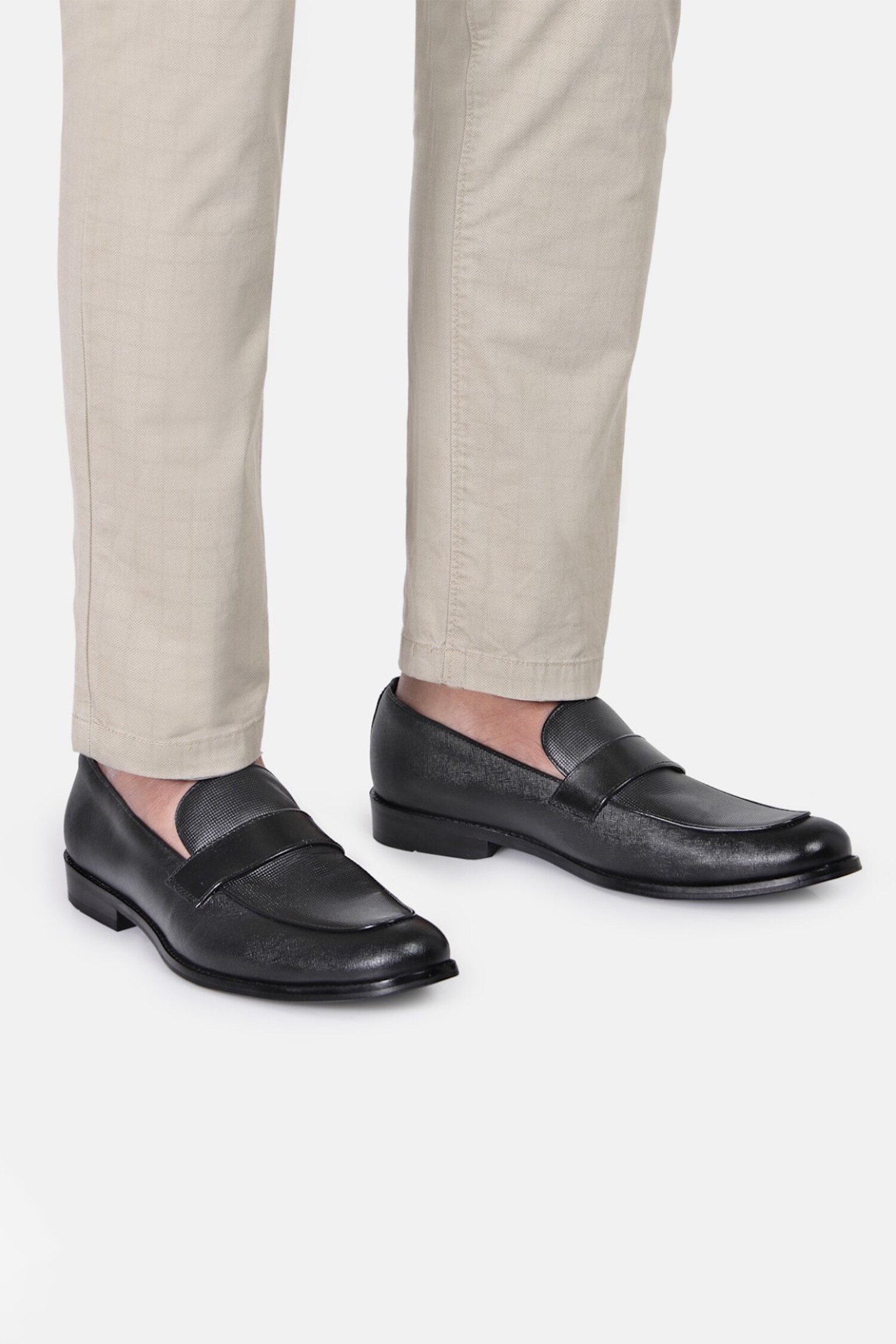 Buy Black Genuine Leather Round Toe Penny Loafers For Men By Hats Off