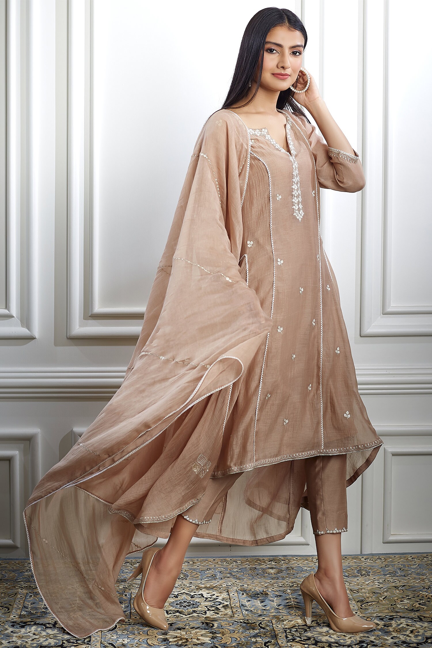 Buy Beige Chanderi V Neck Kurta Set For Women By Mandira Wirk Online At