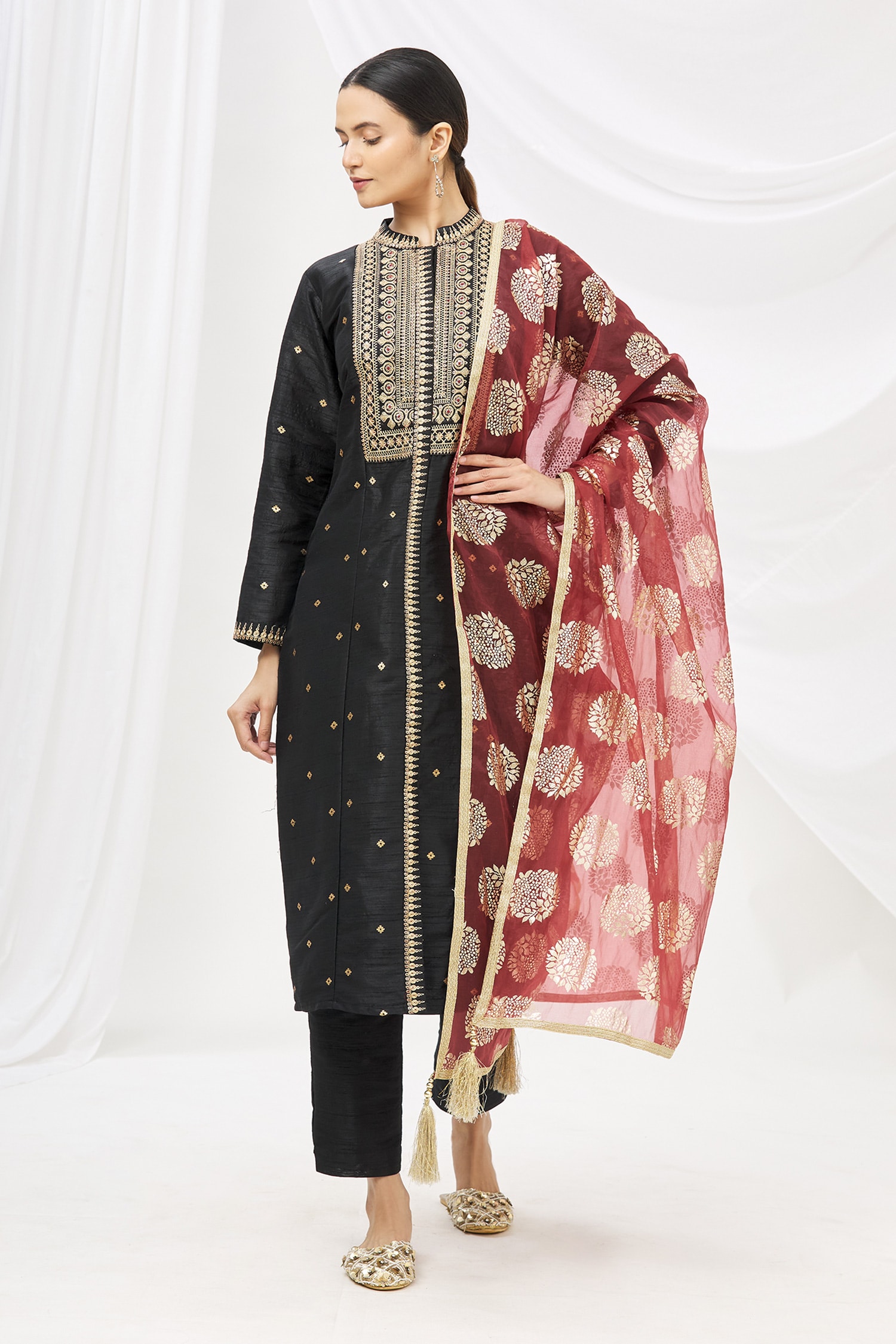 Buy Khwaab By Sanjana Lakhani Black Embroidered Kurta Set Online Aza