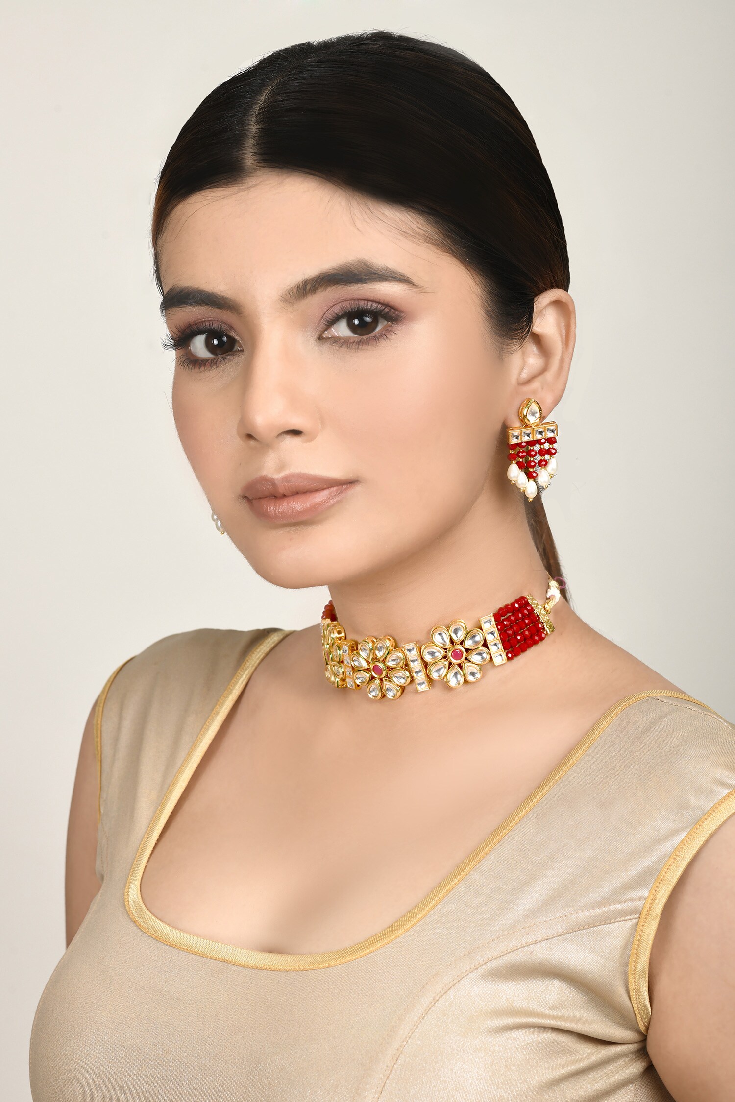 Buy Gold Plated Kundan Pendant Choker Set By Nayaab By Aleezeh Online