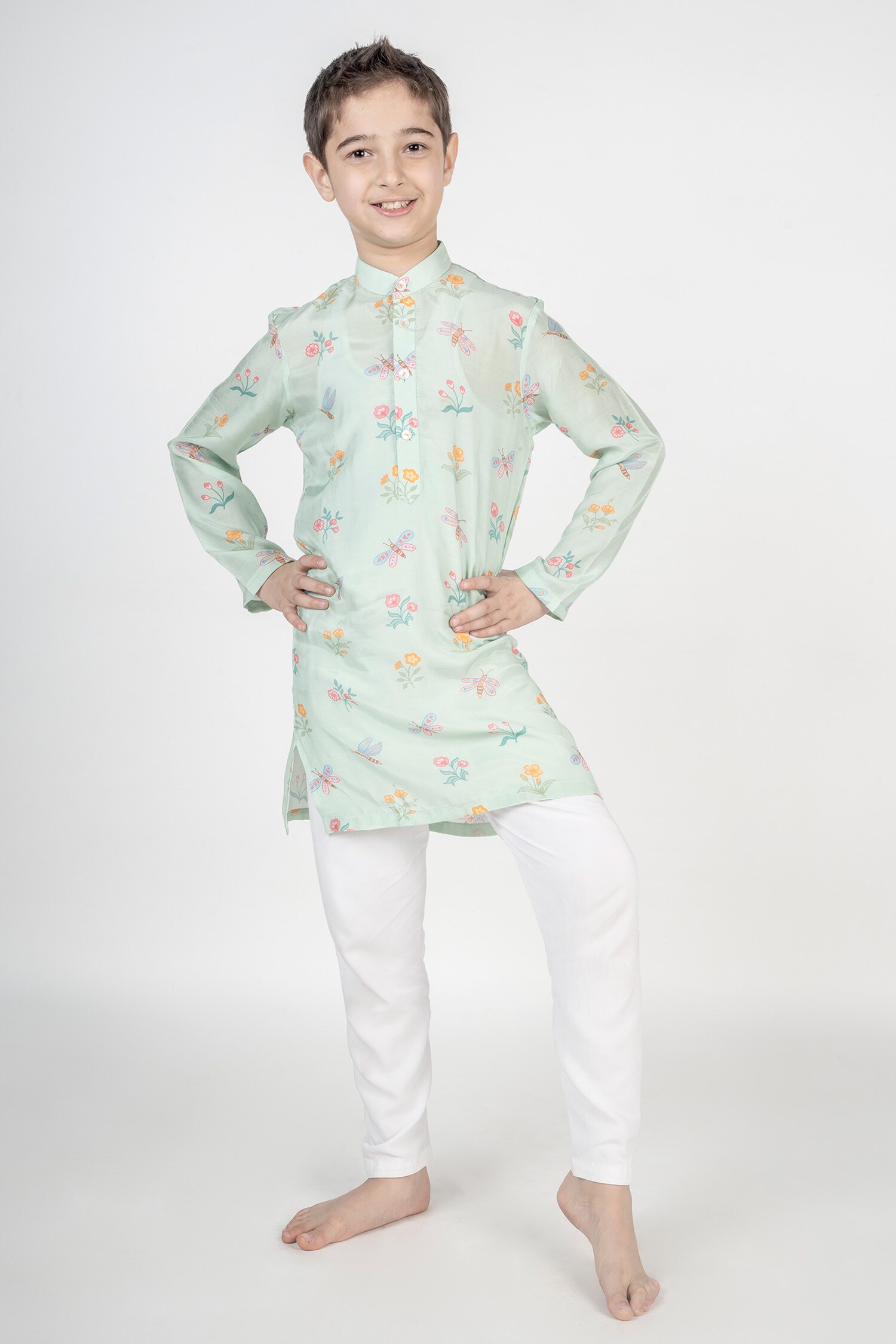 Buy Green Muslin Digital Printed Floral Mandarin Collar Kurta Set For