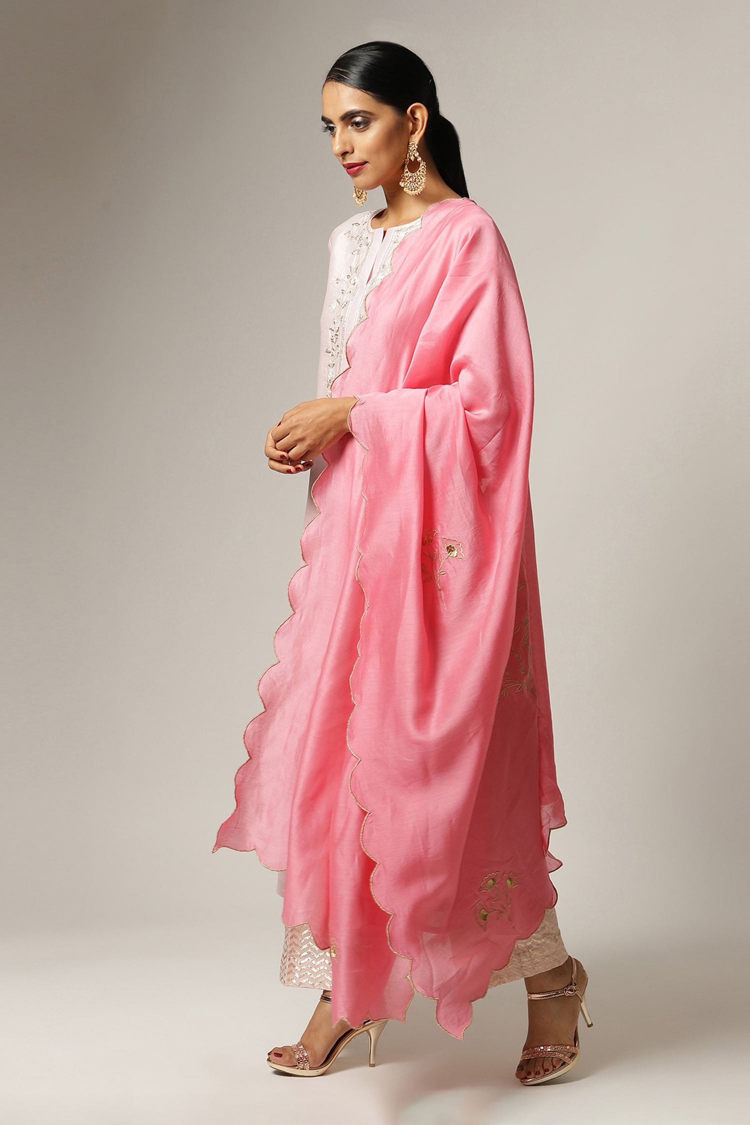 Buy Pink Silk Chanderi Embroidered Floral Notched Kurta Set For Women