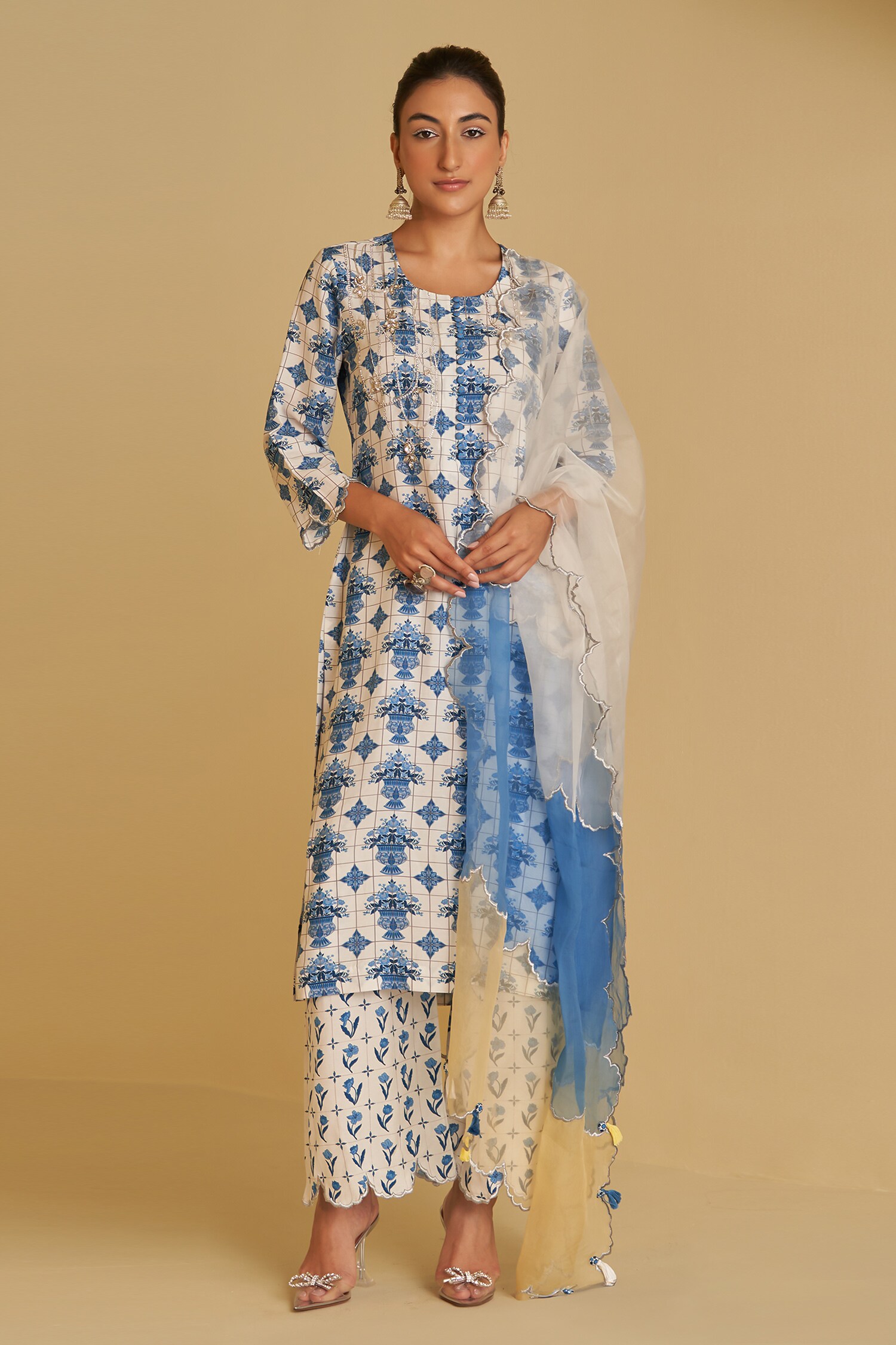 Buy Blue Silk Bemberg Printed Floral Round Bansuri Neel Kurta Pant Set