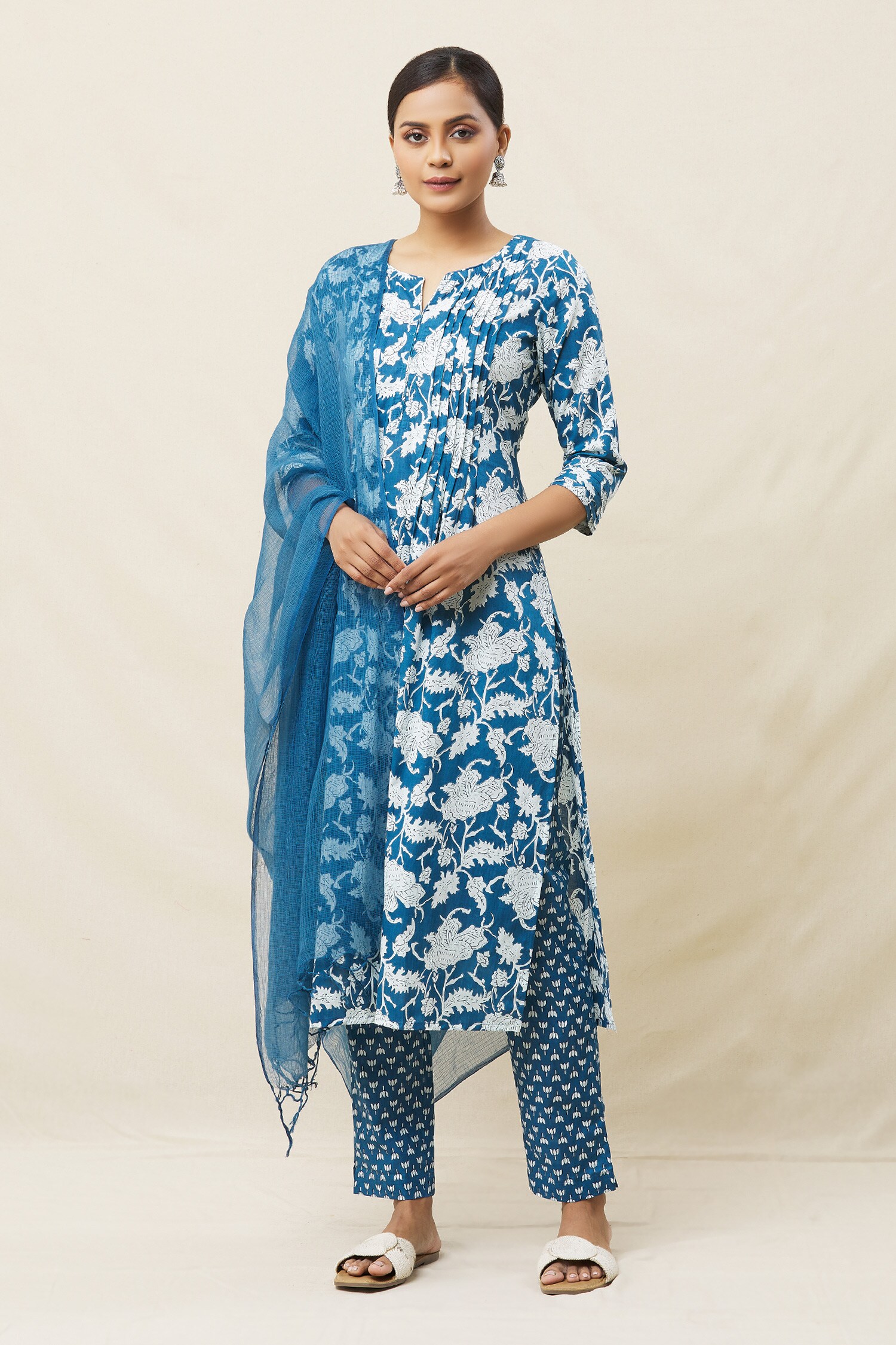 Buy Blue Kurta And Pant Cotton Printed Floral Notched Pleated Set For