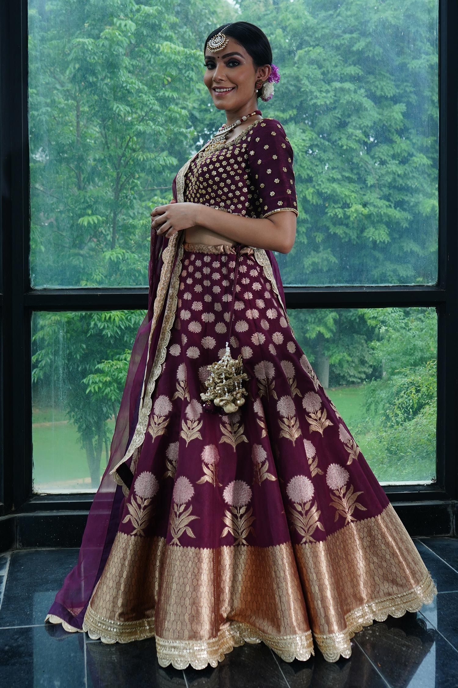 Buy Maroon Silk Embroidered Zardozi Sweetheart Neck Banarasi Lehenga