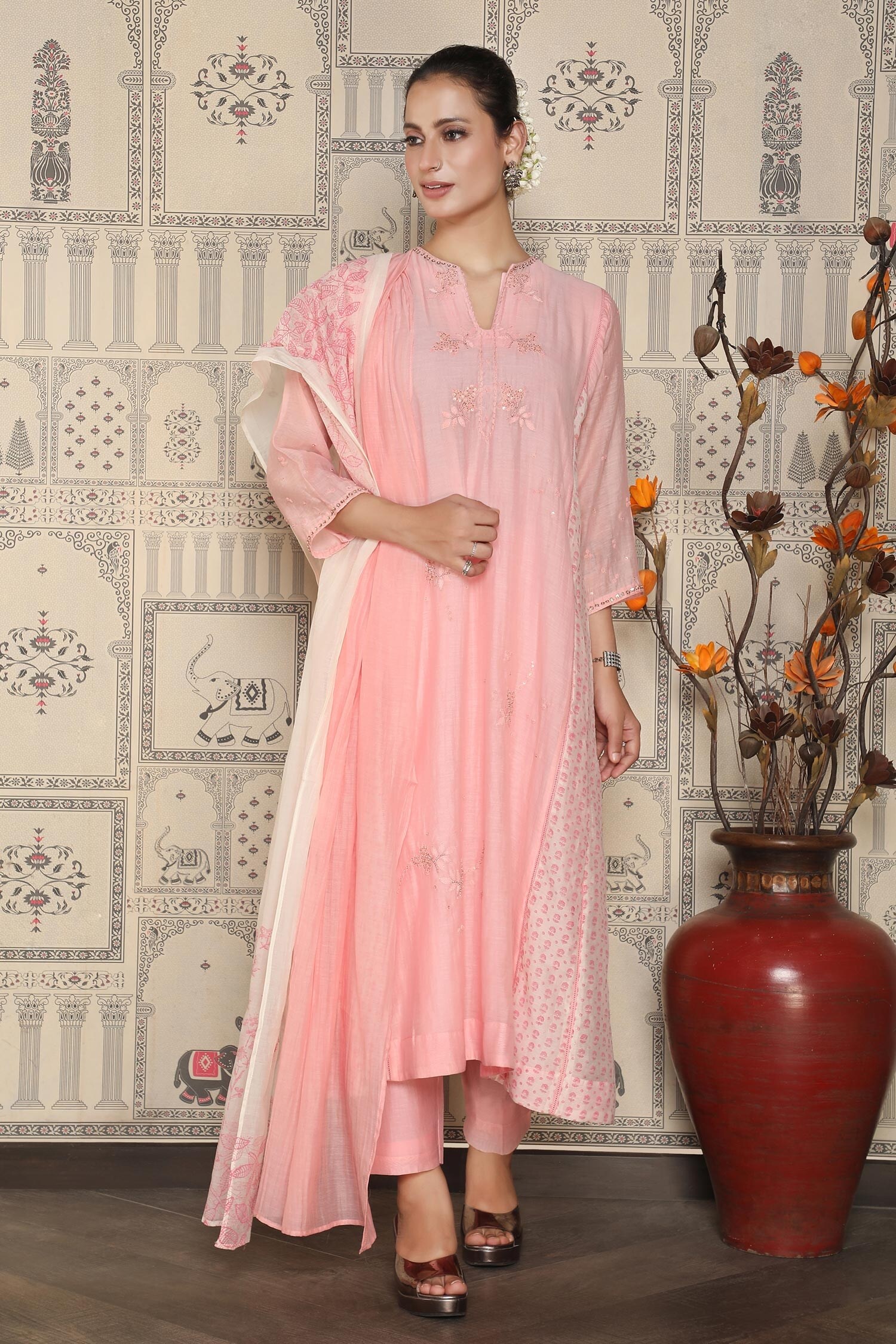 Buy Pink Chanderi Silk Printed Floral Notched Anarkali Pant Set For