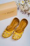 Buy_Cilwana Studio_Yellow Dabka And Pearl Embroidered Juttis _at_Aza_Fashions