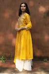 Buy_HOUSE OF PINK_Yellow Kurta And Dupatta Chanderi Bottom Self Cotton Embroidery Bandhani Set _Online_at_Aza_Fashions