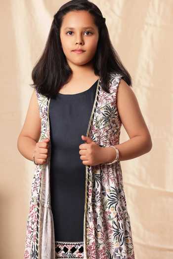 Buy_Littlecheer_White Modal, Cotton, Viscose Lace Kurta Set With Printed Shrug _Online_at_Aza_Fashions