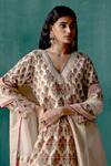 Amisha Kothari_Beige Cotton Silk Printed Block V Neck Devi Kurta Pant Set _at_Aza_Fashions