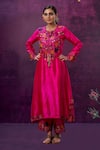 Buy_Label Niti Bothra_Pink Kora Silk Applique Mughal Round Kurta And Palazzo Set _at_Aza_Fashions