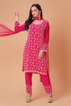 Buy_Amani_Pink Crepe Silk Embroidered Floral Round Pearl Kurta Set  _at_Aza_Fashions