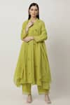 Buy_Musal_Green Cotton Linen Embroidery Leaf V Neck Tracey Kurta Pant Set _at_Aza_Fashions