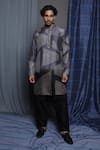 Buy_Krishna Mehta_Black Tussar Printed Geometric Ombre Kurta _at_Aza_Fashions