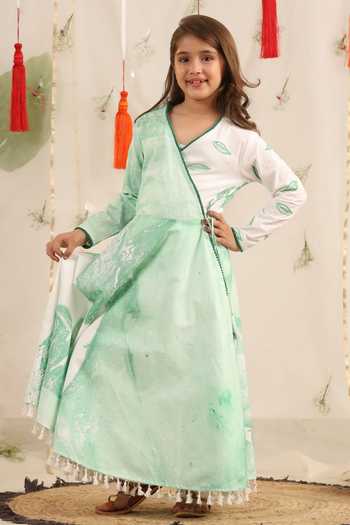 Buy_Cute Couture_White Poplin, Cotton Tassels Brush Paint Pattern Angarkha And Pant Set _at_Aza_Fashions