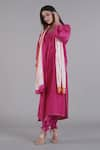 Buy_AFFROZ_Pink Linen V Neck Oversized Kurta And Pant Set _at_Aza_Fashions