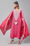 Inej_Fuchsia Rayon Flex Embroidery Paisley Cut-out Bodice Kurta With Palazzo _Online_at_Aza_Fashions