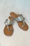 Buy_Sandalwali_Silver Chandni Kolhapuri Heels _at_Aza_Fashions