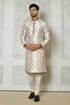 Buy_Samyukta Singhania_White Cotton Silk Printed Botanic Kurta_at_Aza_Fashions