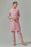 Buy_Basanti - Kapde Aur Koffee_Pink Muslin Geometric Round Kurta And Pant Set _at_Aza_Fashions