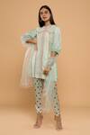 Buy_Mayu Kothari_Green Organza Hand Embroidered Scalloped Hem Dupatta  _at_Aza_Fashions