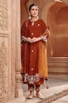 Buy_Ajiesh Oberoi_Gold Cotton Silk Embroidered Thread Round Straight Kurta Set _at_Aza_Fashions