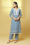 Buy_Kalakaari By Sagarika_Blue Cotton Lace Split V-neck Tulip Bloom Print Kurta With Pant _at_Aza_Fashions