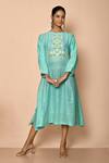 Buy_Samyukta Singhania_Green Cotton Silk Woven Floral Round Jamdani Kurta _at_Aza_Fashions