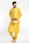 Buy_Samant Chauhan_Yellow Vegan Leather Diagonal Line Pattern Bundi And Kurta Set _at_Aza_Fashions