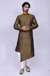 Buy_Nazaakat by Samara Singh_Green Jacquard Art Silk Floral Pattern Asymmetric Kurta Set_at_Aza_Fashions