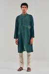 Buy Shreyansh Designs Green Cotton Linen Asymmetric Panelled Kurta at Aza Fashions Buy_Shreyansh Designs_Green Cotton Linen Asymmetric Panelled Kurta _at_Aza_Fashions