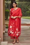 Buy_Vaayu_Red Muslin Cotton Applique Floral Round Kurta Set  _at_Aza_Fashions