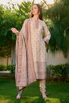 Buy_Safaa_Beige Velvet, Silk Gota Patti, Rukhsaar Kantha Pattern Woven Kurta Set _at_Aza_Fashions
