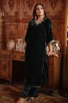 Buy_Negra Elegante_Green Velvet Embroidered Zardozi V Neck Straight Kaftan And Palazzo Set  _at_Aza_Fashions