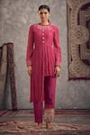 Buy_Hirika&Dhruti_Pink Chanderi Hand Embroidered Thread Work Crinkled Kurta And Pant Set  _at_Aza_Fashions