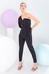 Buy_Pocketful Of Cherrie_Black Crepe Plain One Shoulder Notched Lapel Solid Asymmetric Jumpsuit _at_Aza_Fashions