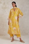 Buy_Sue Mue_Yellow Handwoven Pure Chanderi Embroidered Silk Thread V Daria Kurta Pant Set _at_Aza_Fashions