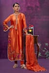 Buy_Label Niti Bothra_Orange Kora Silk Applique Mughal Round Floral Kurta Pant Set _at_Aza_Fashions