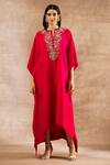 Buy_JAYANTI REDDY_Red Dupion Silk Embroidered Zardozi Notched Yoke Kaftan  _at_Aza_Fashions