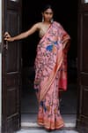 Buy_Archana Jaju_Pink Pure Handwoven Paithani Silk Floral Patterns, Kalamkari Hand Painted Saree_at_Aza_Fashions
