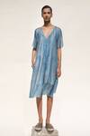 Buy_Urvashi Kaur_Blue Handloom Cotton, Silk V-neck Celia Sheer Jamdani Dress _at_Aza_Fashions