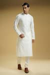 Buy_Kommal Sood_Off White Cotton Silk Plain Solid Kurta And Pant Set  _at_Aza_Fashions