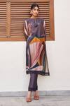 Buy_Varun Bahl_Grey Chanderi Printed Abstract Garden Crew Neck With Keyhole Kurta And Trouser Set_at_Aza_Fashions