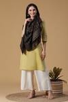 Buy_Shingora_Black Woven Floral Jacquard Pattern Stole _at_Aza_Fashions