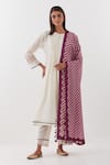 Buy_Amisha Kothari_Ivory Chanderi , Organza Kurta Set Candy Stripe Print Dupatta _at_Aza_Fashions